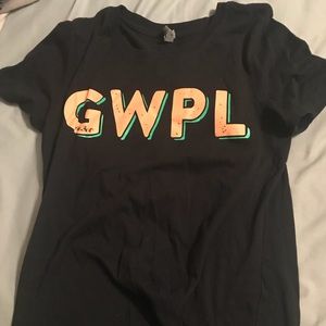 Girls Who Powerlift Peach Gang tee